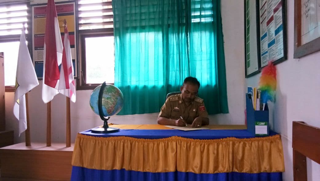 SMPN 1 Suoh Gelar Ujian UNKP Berbasis Kertas dan Pencil