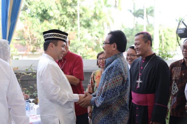 Cagub Ridho Open House Dirumah Pribadi Villa Citra