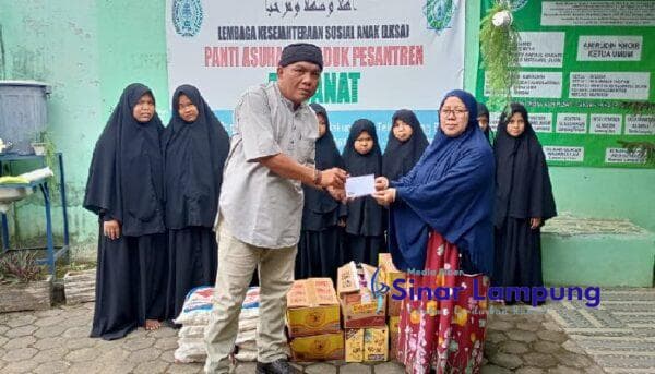 Reaksi Lampung Salurkan Bantuan Sembako dan Tali Asih untuk Anak Yatim Piatu Al Banat