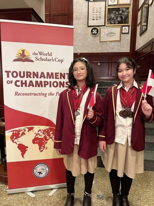 Aisha dan Neby Boyong 11 Mendali di Tournament Of Champions World Scholar&#8217;s Cup Yale University USA