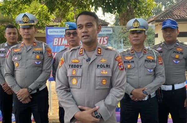 Polres Lampung Utara Tangkap Polisi Gadungan Peras Kacab Indah Kargo Kotabumi