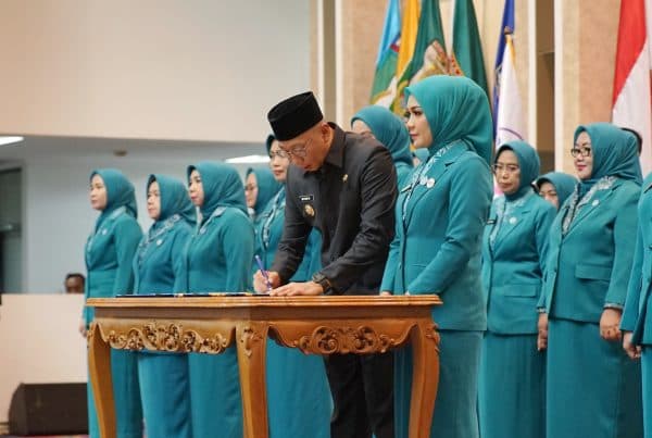 Gubernur Mirza Lantik Pengurus TP-PKK dan Tim Pembina Posyandu Lampung