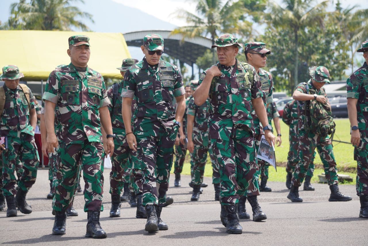 Danpasmar 1 Hadiri Rapat dan Tinjau Media Dalam Rangka Kegiatan Pengukuhan Panglima Korps Marinir
