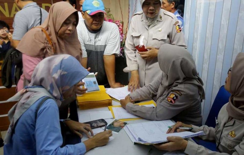 Tiga Istri Rebutan Uang Duka dari Satu Suami Korban Lion Air