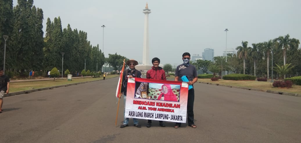 Relawan Aksi Longmarch Lampung-Jakarta Tiba di Monas