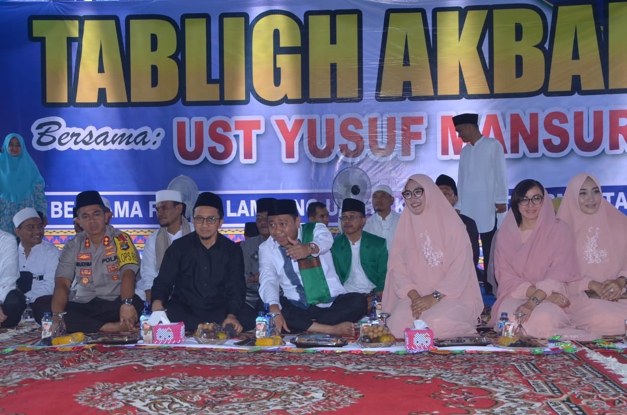 Ustadz Yusuf Mansyur Siram Rohani Jama&#8217;ah Lampung Utara