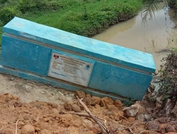 Dinas PMD Mesuji Minta Pemerintah Desa Muara Tenang Bangun Kembali Jembatan yang Amblas