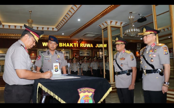 Kapolda Irjen Pol Purwadi Pimpin Sertijab Wakapolda Lampung