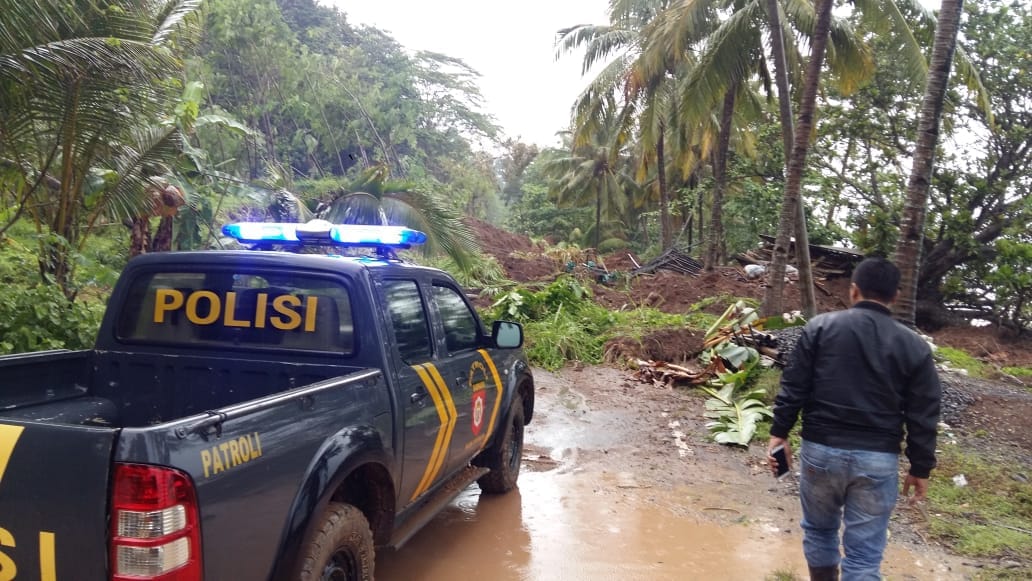 Polsek Limau dan Cukuh Balak Identifikasi Sejumlah Titik Longsor