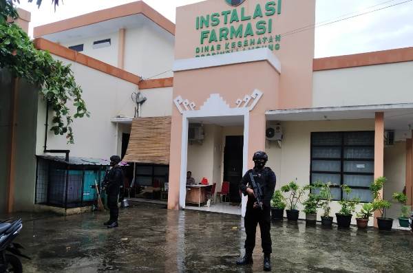 Gegana Lampung Lakukan Pengamanan Vaksin Covid -19 di Dinas Kesehatan Provinsi Lampung