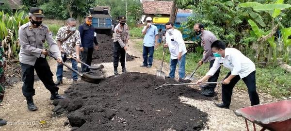 SMSI Bangun Jalan dan Sarana Sanitasi Untuk Warga Kota Serang