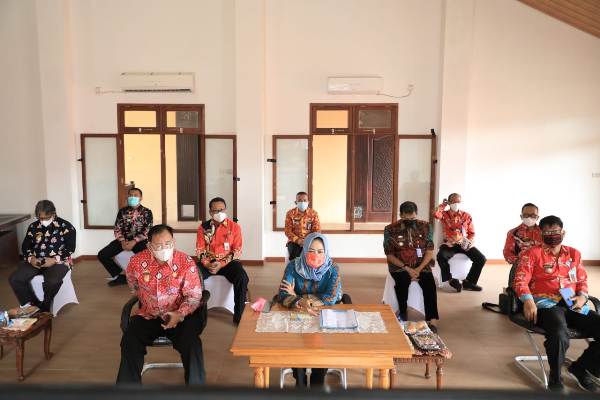 Bupati Winarti Ikuti Rakor Program Pencegahan Korupsi Bersama KPK