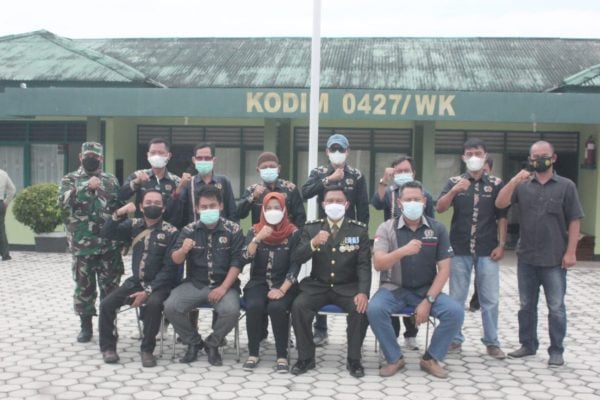 Sambangi Kodim, PWI Way Kanan Ucapkan Selamat HUT ke-76 TNI