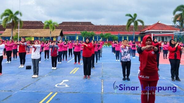 Lapas Perempuan Kelas II A Balam Gelar Olahraga Jantung Sehat Bersama Ketua TP-PKK Lamsel Winarni