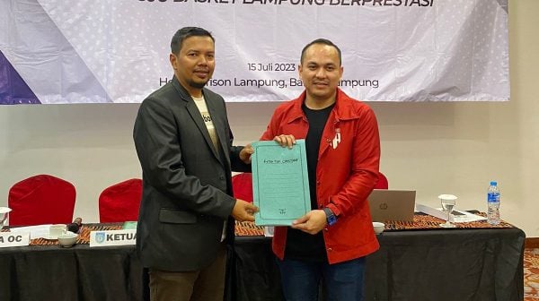Resmi, Fahrur Rozie Nahkodai PERBASI Lampung 