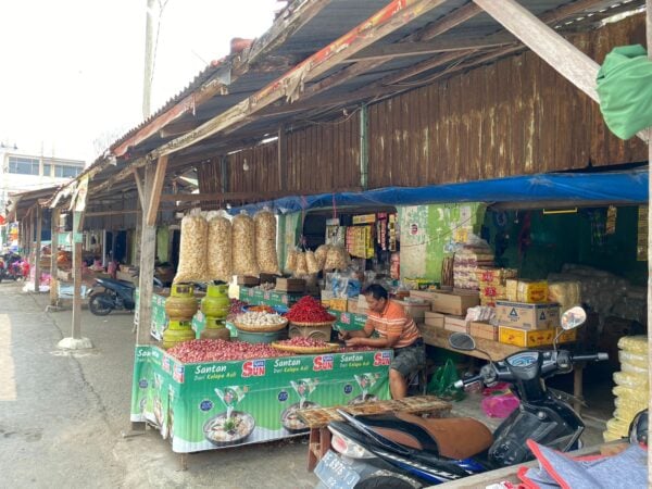 Harga Bahan Pokok di Pasar Tamin Melonjak, Cabai 80 Ribu Per Kilo