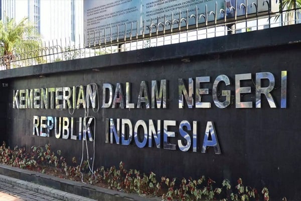 Kemendagri Bergeming, Mungkinkah Pj Kepala Daerah Dilantik Akhir Tahun Ini atau Adopsi Solusi Jalan Tengah Ini?
