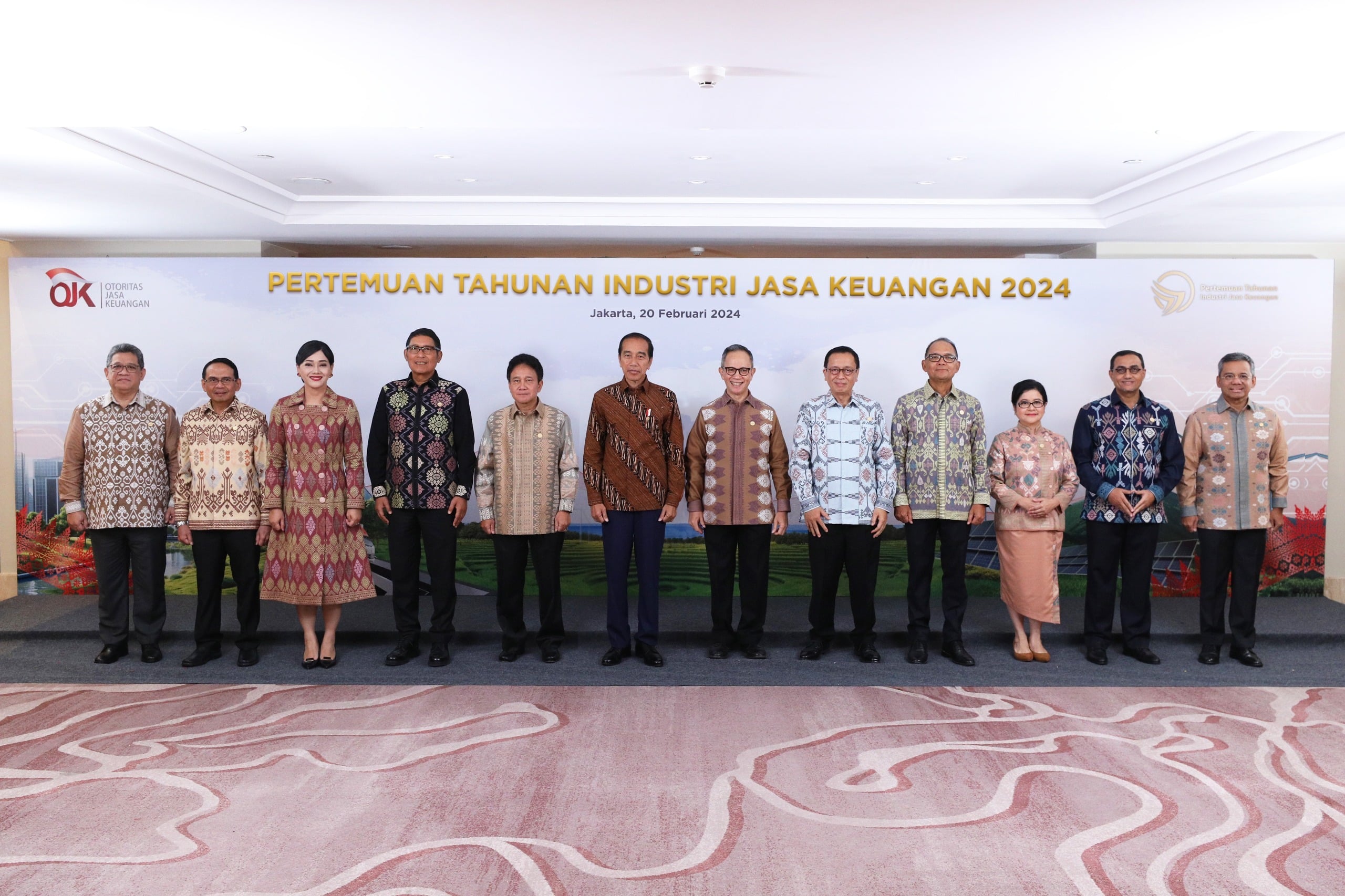 OJK Targetkan Kredit Perbankan Tumbuh Hingga 11% Di 2024