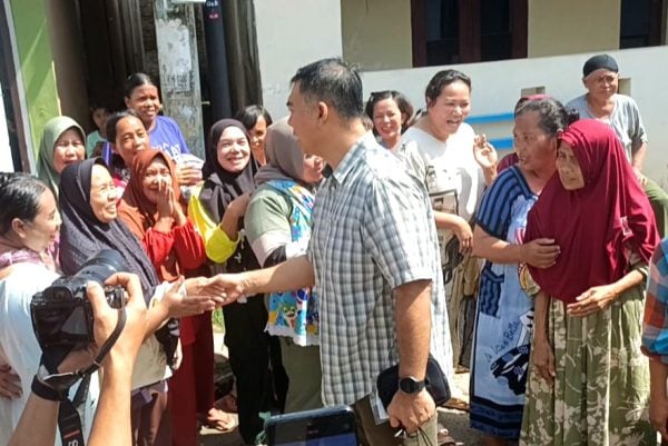 Anggota Komisi VII DPR RI Rycko Menoza SZP Bantu Korban Banjir Bandar Lampung